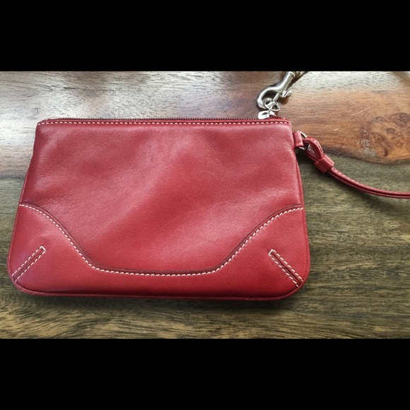 Coach wristlet (larger size) - Picture 2 of 5